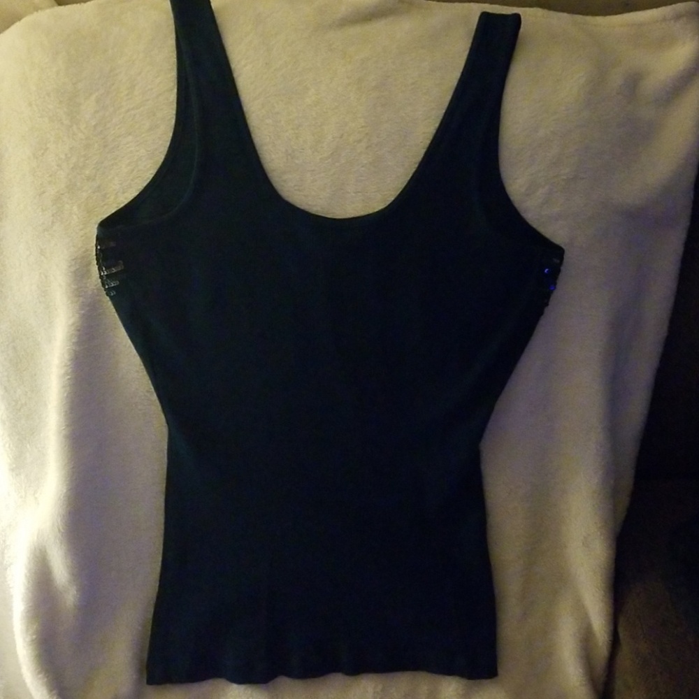 😍 Express Beautifully Sequenced Tank Top 😍 - Picture 5 of 7